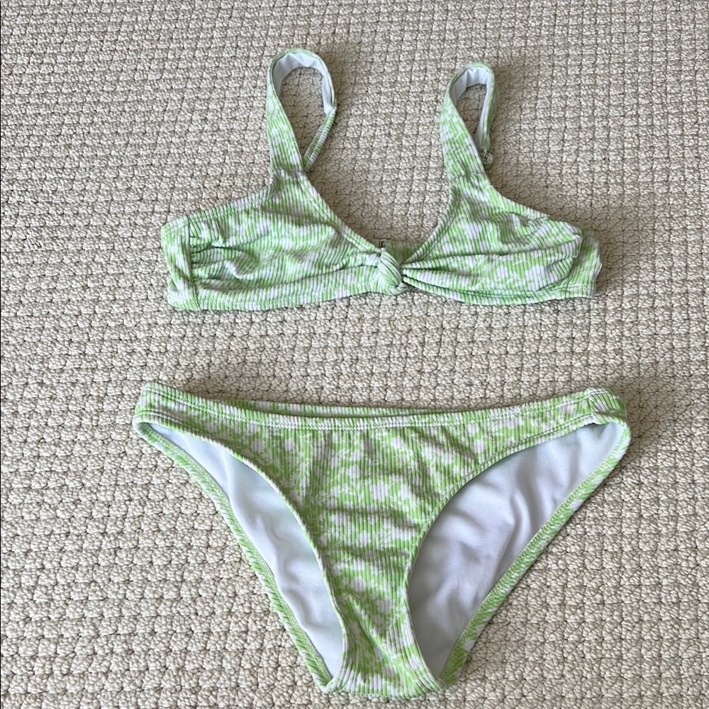 Like new! Xhilaration from Target bikini set size small/medium